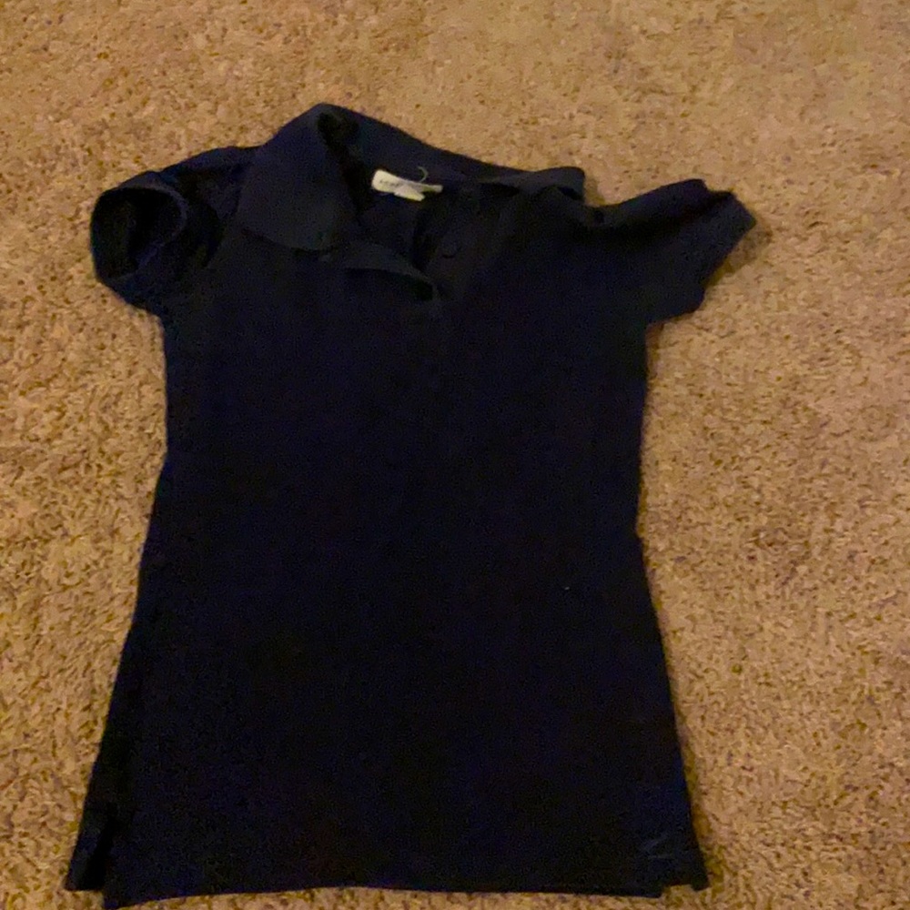 Women’s S Aeropostale navy blue polo shirt.